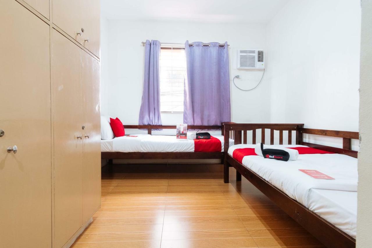 Reddoorz Near Robinsons Place 마닐라 외부 사진